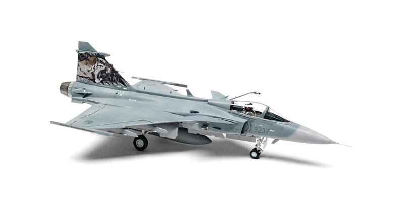 CMK 1/48 Saab JAS-39A/C Gripen Correction Wing Racks for Kitty Hawk # 4304